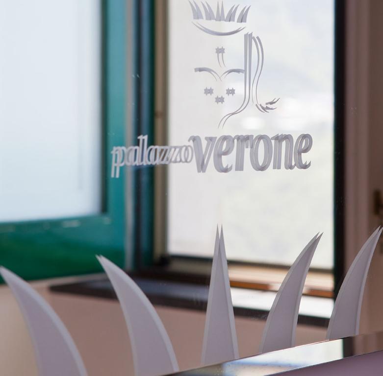 Palazzo Verone สกาลา ภายนอก รูปภาพ